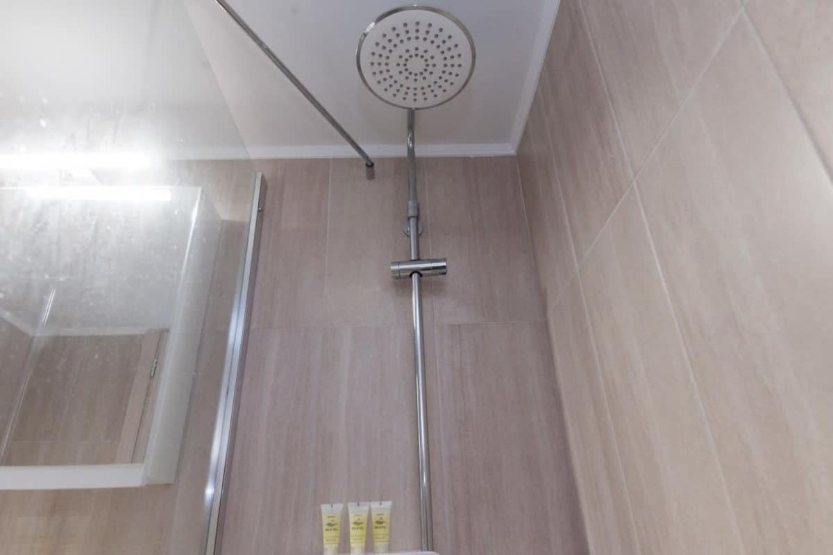 Brand New 2 Bedroom Haven Apt In Galatsi Athens Ngoại thất bức ảnh