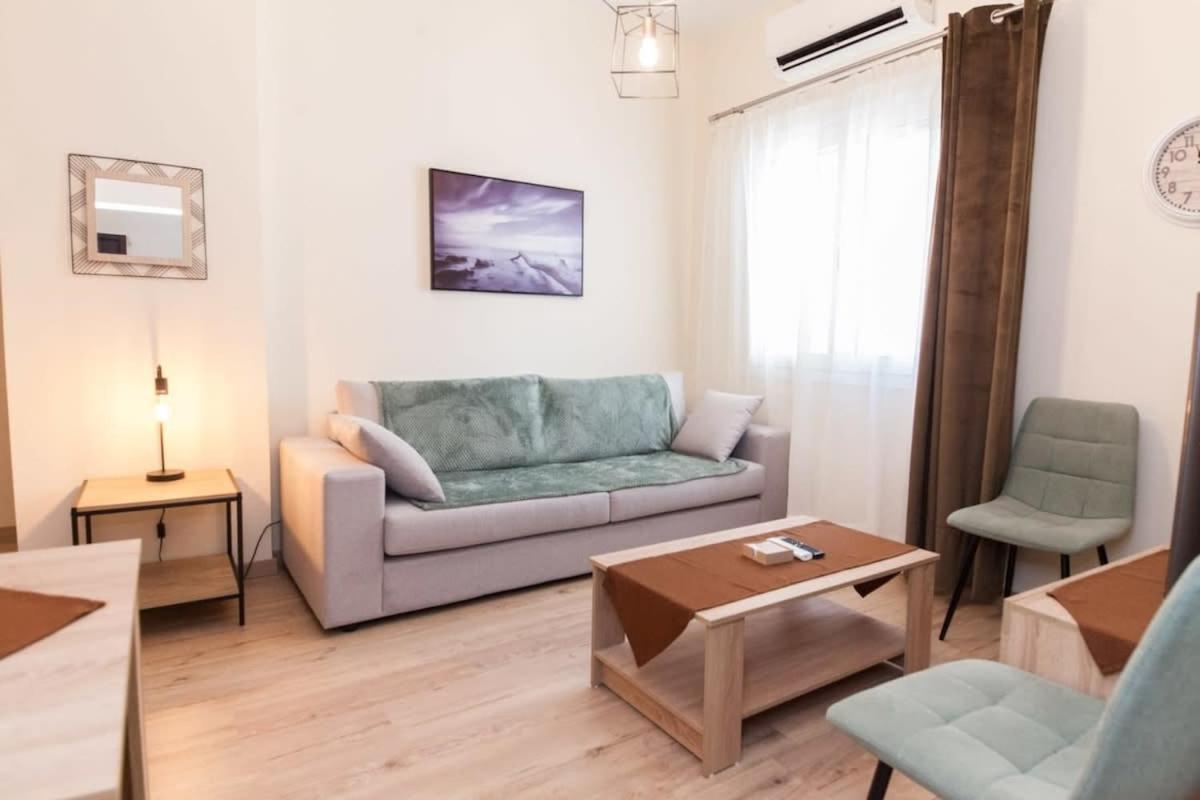 Brand New 2 Bedroom Haven Apt In Galatsi Athens Ngoại thất bức ảnh