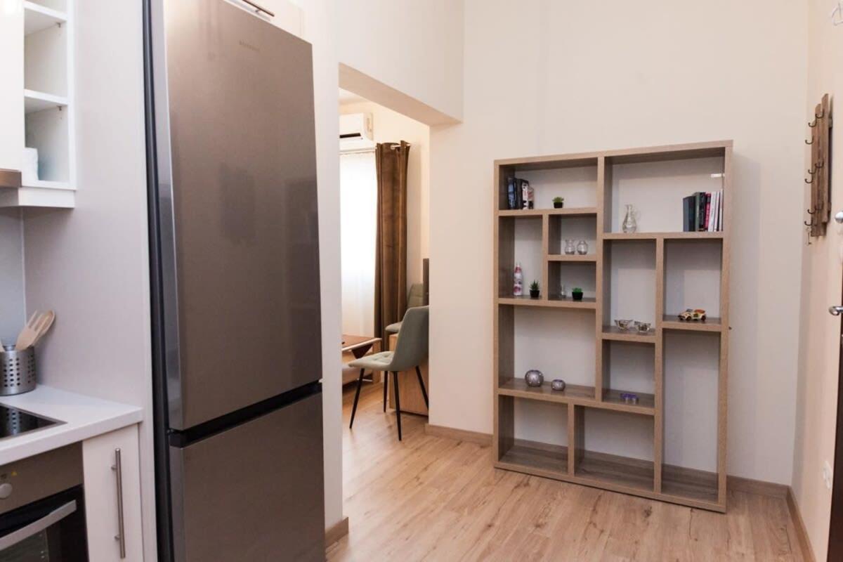 Brand New 2 Bedroom Haven Apt In Galatsi Athens Ngoại thất bức ảnh